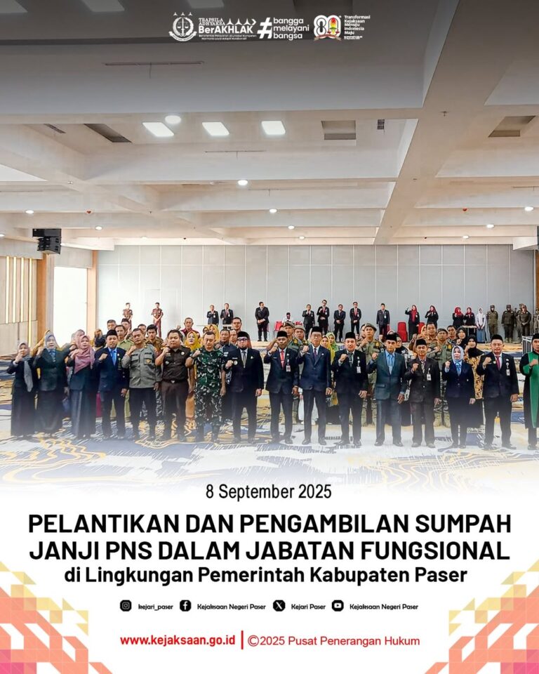Menghadiri Pelantikan Dan Pengambilan Sumpah Janji PNS Dalam Jabatan Fungsional di Lingkungan Pemerintah Kabupaten Paser.