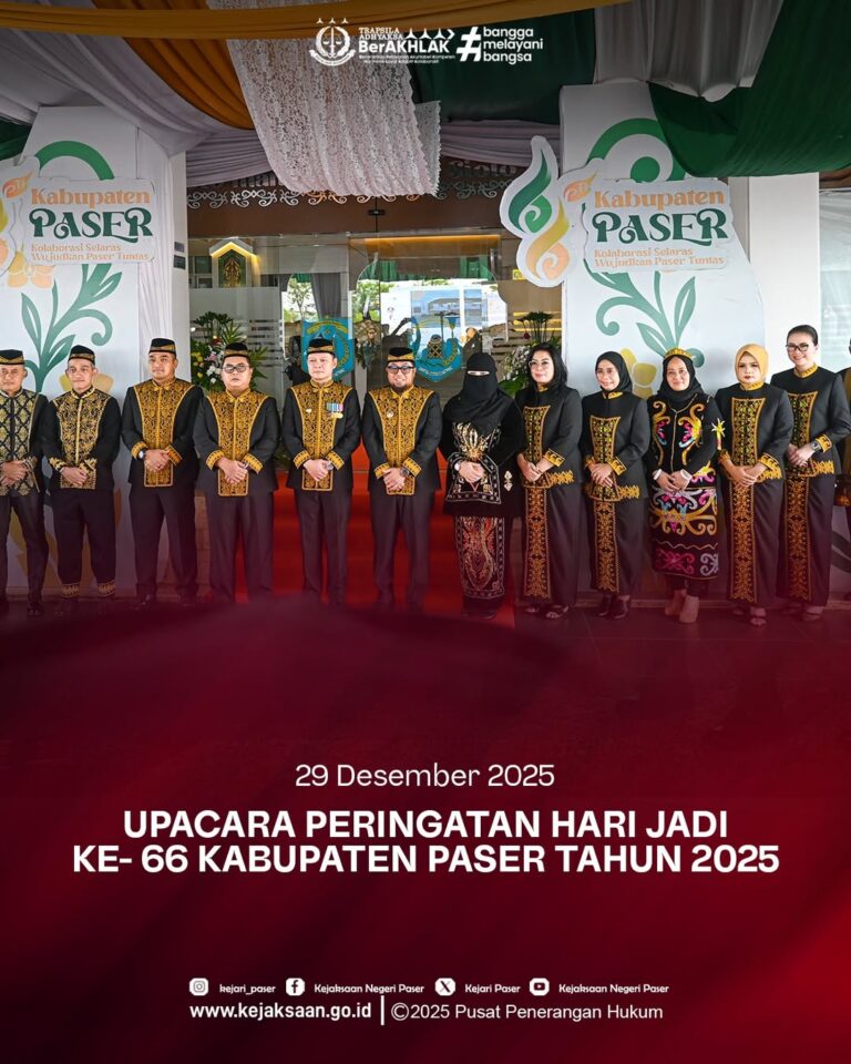 menghadiri undangan upacara peringatan hari jadi ke - 66 kabupaten paser tahun 2025.