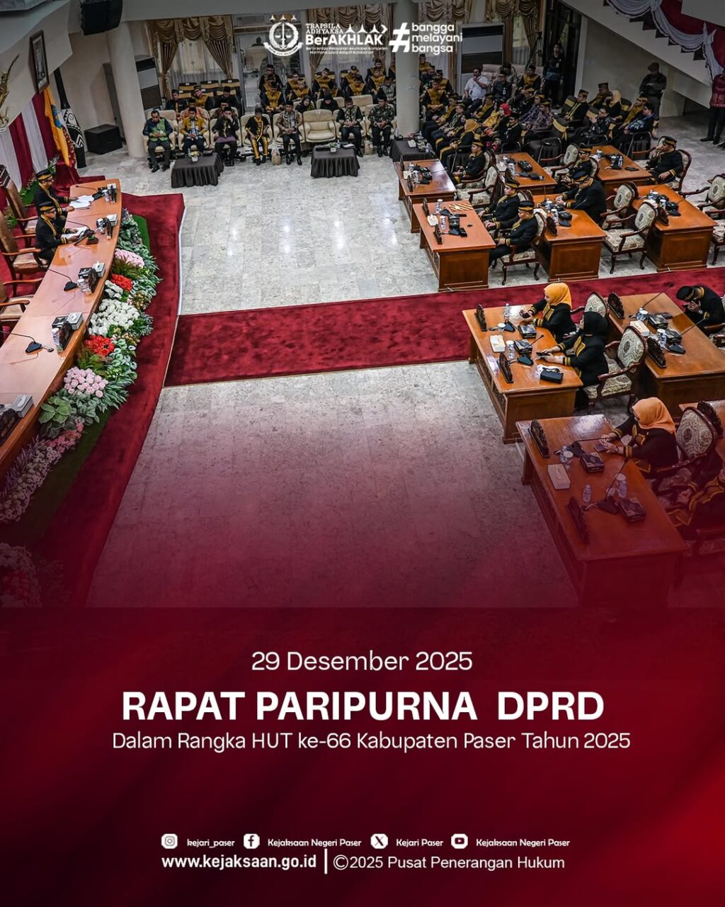 menghadiri kegiatan Rapat Paripurna dalam Rangka HUT ke - 66 Kabupaten Paser Tahun 2025