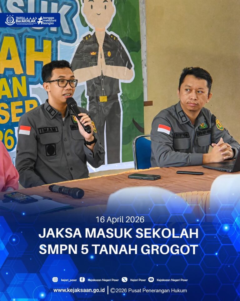 Kegiatan Jaksa Masuk Sekolah yang bertempat di SMPN 5 Tanah Grogot.
