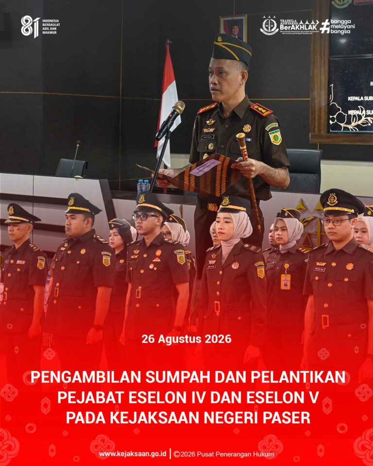 kegiatan Pengambilan Sumpah dan Serah Terima Jabatan Pejabat Eselon IV dan Eselon V pada Kejaksaan Negeri Paser yang diikuti oleh seluruh pegawai.  Adapun pejabat baru dan lama yang dilantik dan serah terima jabatan, diantaranya: