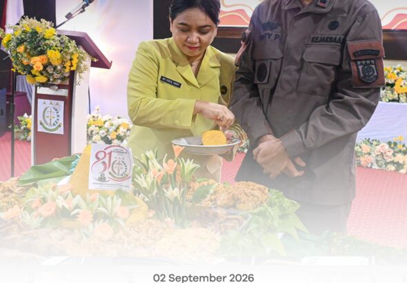 kegiatan syukuran dalam rangka memperingati Hari Lahir (Harlah) Kejaksaan ke-81 Tahun 2026. Turut hadir, beberapa Purna Kejaksaan Negeri Paser.